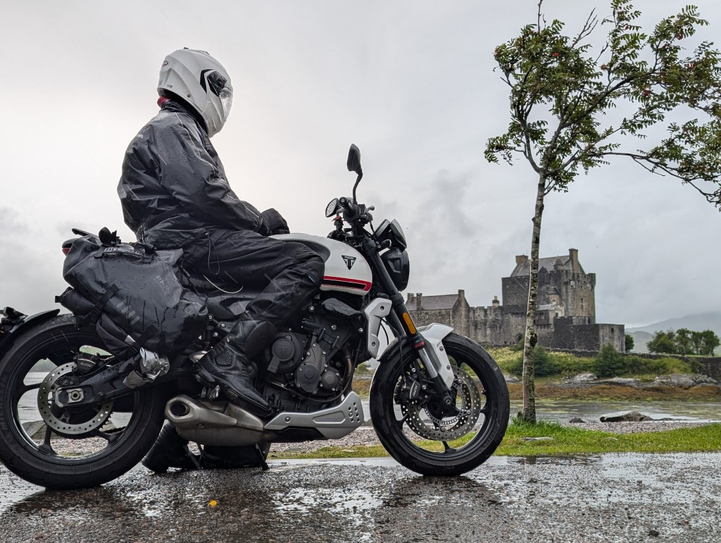 Eilien Donan Castle motorbike photo